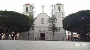 Finalizan las obras de la fachada principal de la Iglesia de San Andrés de Almoradí