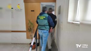 La Guardia Civil detiene a tres personas por robo con violencia a dos agricultores de la Vega Baja