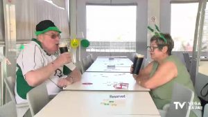 Irlandeses afincados en la Vega Baja celebran el día de su patrón, Sant Patrick