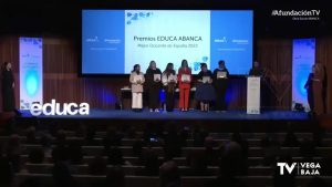 Los premios EDUCA ABANCA 2022 llegan a manos de tres docentes de la Vega Baja