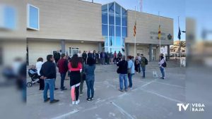 La Plaza del Carmen y el ayuntamiento de Orihuela Costa dicen "no" a la violencia de género