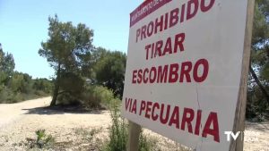 Una marcha en San Miguel de Salinas por la recuperación de las vías pecuarias y caminos públicos