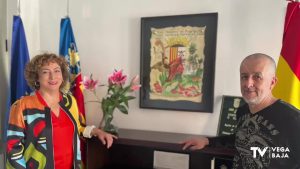 El artista local Antonio Segura dona una obra al ayuntamiento de Bigastro