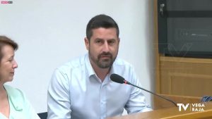 Vicente Zapata toma posesión como concejal del ayuntamiento de Torrevieja
