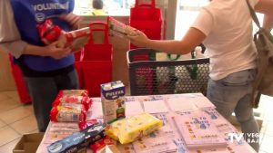 La "Operación Kilo 2023" recolecta comida y productos de higiene en supermercados