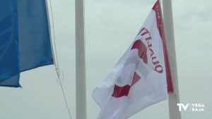 Orihuela Costa, Pilar de la Horadada y Torrevieja reciben las banderas Qualitur para sus playas