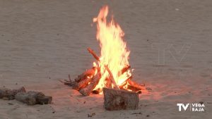 Orihuela prohíbe fuego en las playas durante la noche de San Juan