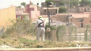 El infierno de trabajar en la calle a pleno sol con cerca de 40º