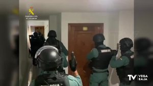 La Guardia Civil desmantela una banda dedicada a los robos en el interior de vehículos en Torrevieja