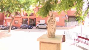 Roban la corona de la Virgen del Pilar de Cox