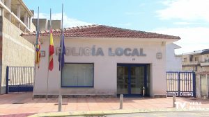 La Policía Local de Cox-Granja multa con 752 euros a una persona por vertido incontrolado de escombros en un solar