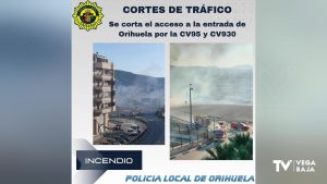 Gran incendio de matorral en una de las entradas a Orihuela