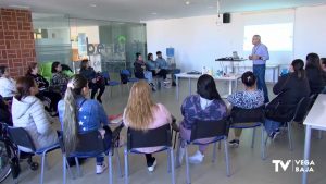 Benejúzar ofrece una charla para cuidadores familiares de personas dependientes