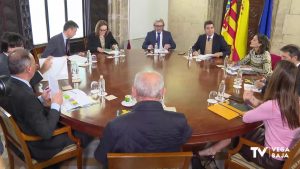 Mazón recibe un documento que cuantifica las necesidades de infraestructuras hídricas de la Comunidad Valenciana