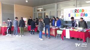 El IES de Redován organiza un mercadillo navideño