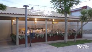 La Asociación Amigos del Belén de San Isidro elabora un belén artesanal