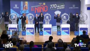 Cox, Orihuela y Torrevieja reparten suerte en la Lotería del Niño