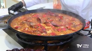 Torrevieja conquista los paladares de FITUR con un showcooking de arroz con bogavante