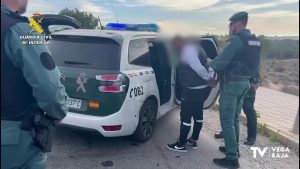 La Guardia Civil detiene a tres primos por tráfico de drogas en un dispositivo en Torrevieja