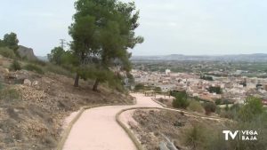 Nuevos senderos accesibles y más de 4.000 ejemplares de árboles y arbustos mejoran la zona recreativa de La Ermita de Redován