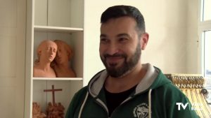 El escultor imaginero de Cox, Ramón Cuenca, realizará dos nuevas imágenes para Sevilla