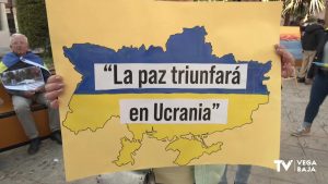 Cientos de ucranianos residentes en Torrevieja recuerdan que se cumplen dos años de guerra