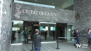 La Fiscalía solicita 12 años y medio de inhabilitación para cuatro exconcejales del Ayuntamiento de Orihuela por presuntas irregularidades en el pago de facturas durante 2008
