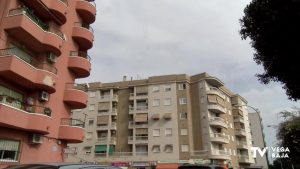 Dos detenidos en Orihuela tras escalar una fachada para robar en una vivienda