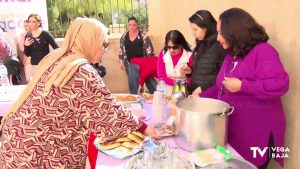 Vega Baja Acoge organiza un almuerzo intercultural con mujeres