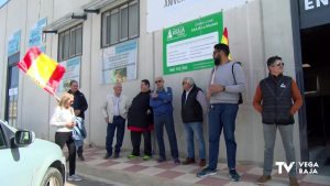 Agricultores de la Vega Baja se suman a la movilización frente a la Subdelegación del Gobierno de Alicante