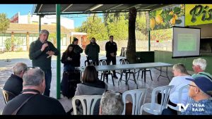 Policía Local y Guardia Civil de Guardamar se acercan a los vecinos extranjeros