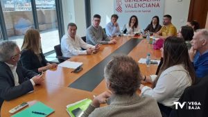 Sanidad firma el acuerdo de condiciones laborales del personal a extinguir de Torrevieja