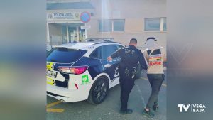 La Policía Local de Catral detiene a dos hombres por robo con fuerza en grado de tentativa y atentado a agentes de la autoridad