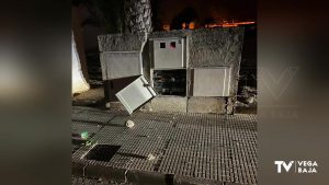 El cuadro de luz de la Avenida del País Valenciano de Cox sufre daños por sexta vez