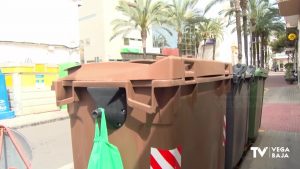 El alcalde de Dolores defiende que el sistema "puerta a puerta" es el único servicio que garantiza el reciclaje y la reducción de residuos que se envían a vertedero