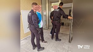 La Policía Local de Catral detiene a dos hombres por robo con fuerza en una vivienda