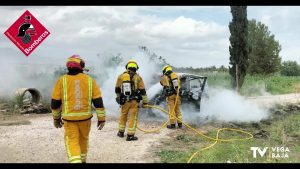Los bomberos intervienen en un accidente en la carretera El Mojón (Orihuela) con cuatro personas afectadas