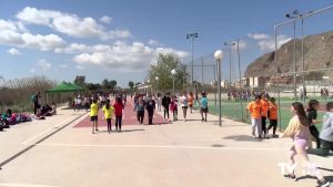 18 colegios de la provincia de Alicante juegan a la "pilota valenciana" en Callosa de Segura