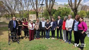 Orihuela dedica dos zonas verdes a Rocío Caparrós y Manuel Ruiz-Funes