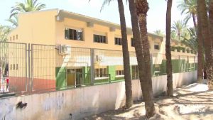 Los alumnos del CEIP Fernando de Loaces y Josefina Manresa vuelven a clase