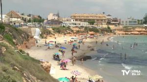 Arenales llenos de colillas de cigarros